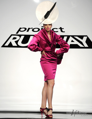 Illustration for article titled Heavenly Hats Paired With Fugly Frocks On Project Runway